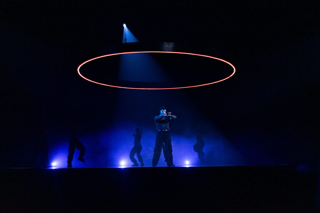 Kenneth en la gran final del Benidorm Fest 2026, Palau d’Esports l’Illa de Benidorm | Foto: Iván Trejo