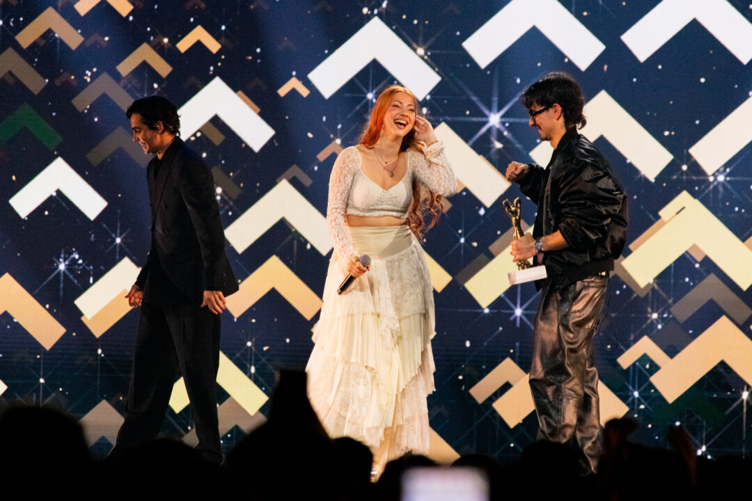 Tony Grox & LUCYCALYS, ganadores del Benidorm Fest 2026, Palau d’Esports l’Illa de Benidorm | Foto: Iván Trejo