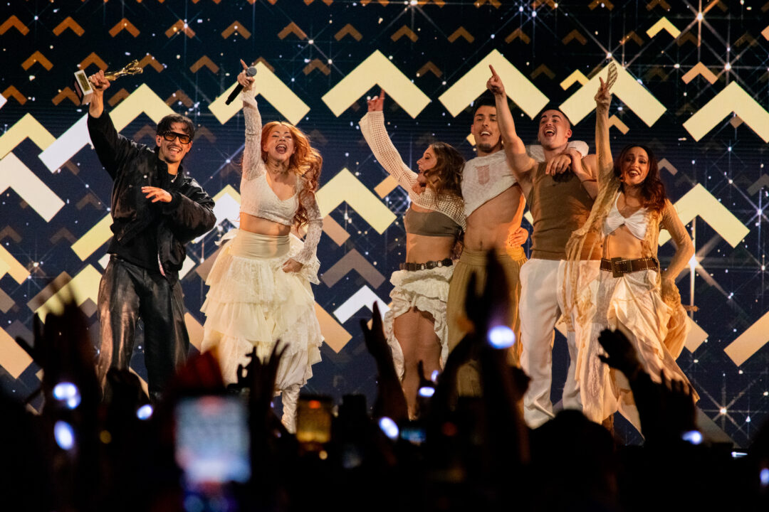 Tony Grox & LUCYCALYS, ganadores del Benidorm Fest 2026, Palau d’Esports l’Illa de Benidorm | Foto: Iván Trejo