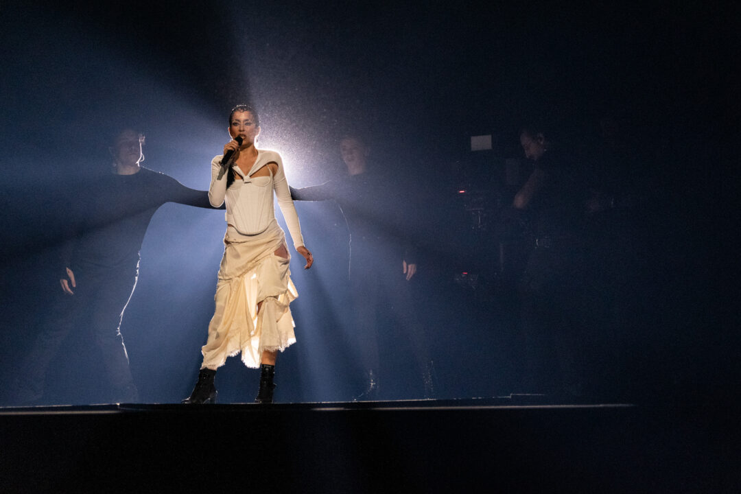 Rosalinda Galán en la gran final del Benidorm Fest 2026, Palau d’Esports l’Illa de Benidorm | Foto: Iván Trejo