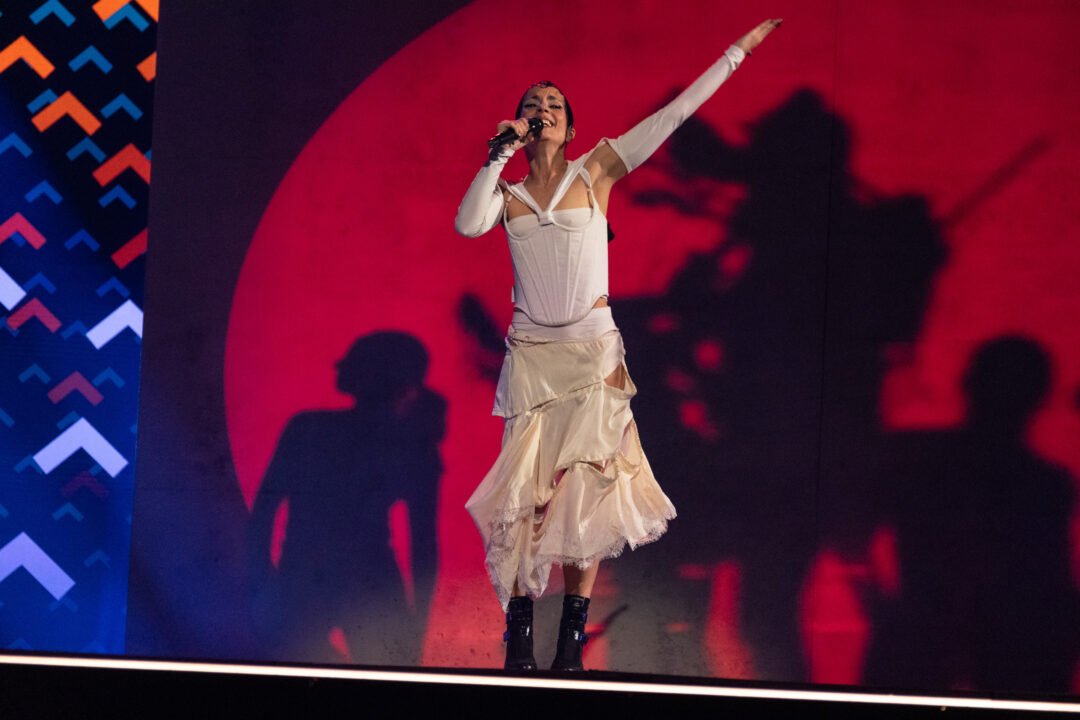 Rosalinda Galán en la gran final del Benidorm Fest 2026, Palau d’Esports l’Illa de Benidorm | Foto: Iván Trejo