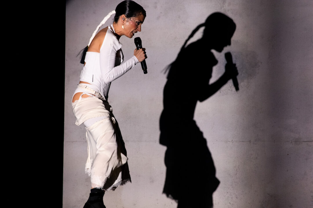 Rosalinda Galán en la gran final del Benidorm Fest 2026, Palau d’Esports l’Illa de Benidorm | Foto: Iván Trejo