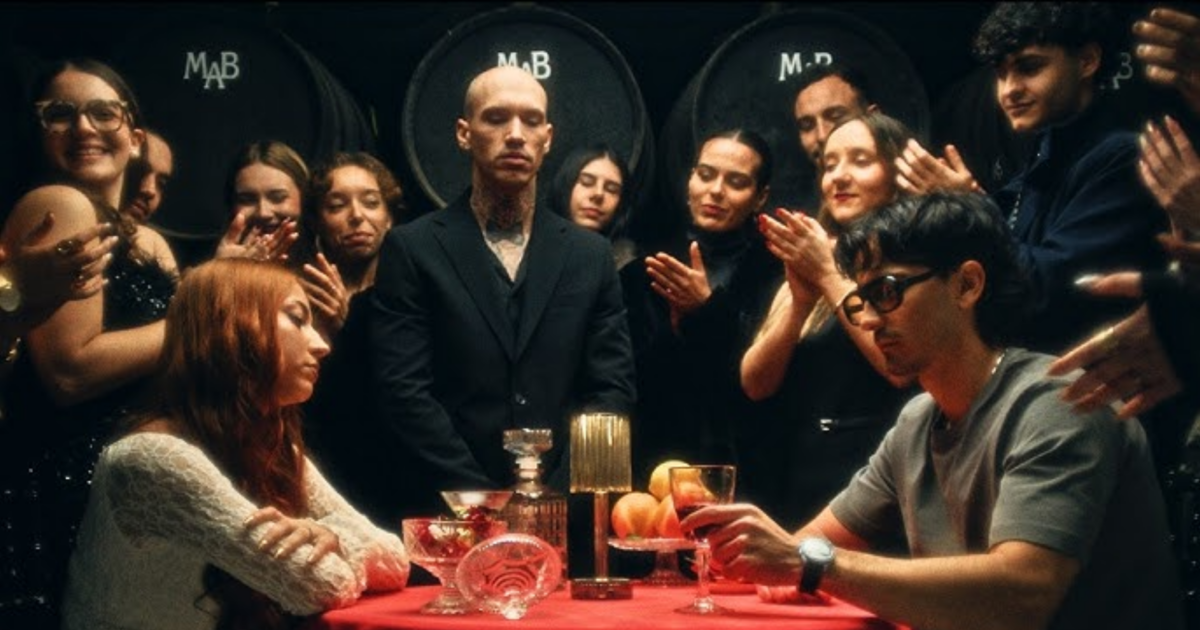 Tony Grox y LUCYCALYS estrenan el videoclip de «T Amaré», su propuesta para el Benidorm Fest 2026