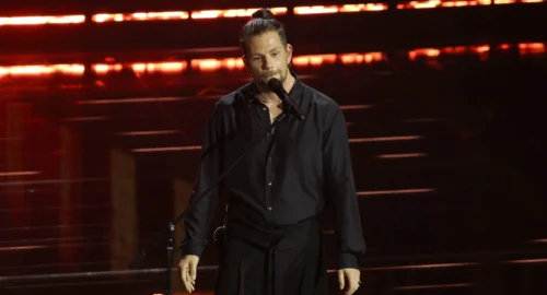 Escucha «Ogni volta che non so volare», la canción de Enrico Nigiotti en Sanremo 2026