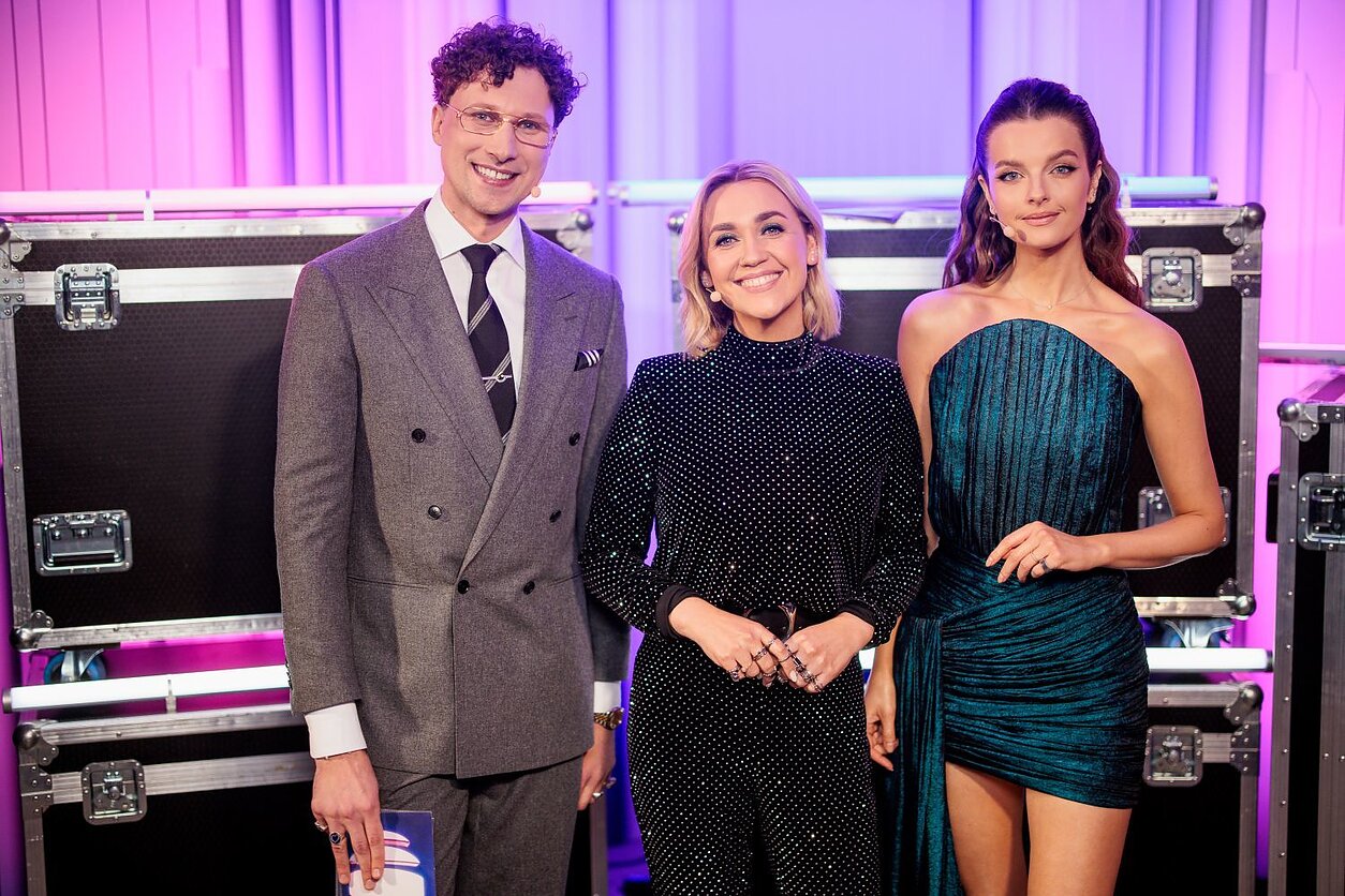 De izquierda a derecha Rimvydas Černiauskas, Eglė Kernagytė y Gabrielė Martirosian / V. Raupelio - LRT