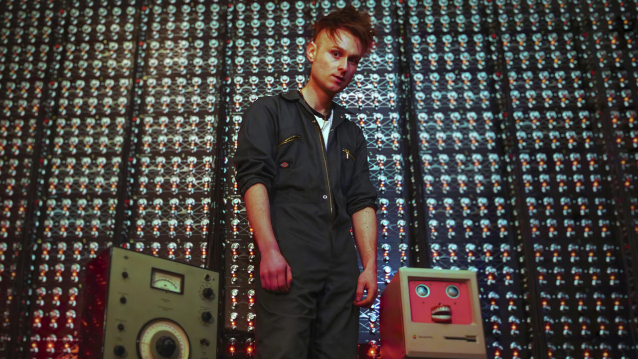 Reino Unido presenta «Eins, Zwei, Drei», la canción de LOOK MUM NO COMPUTER para Viena