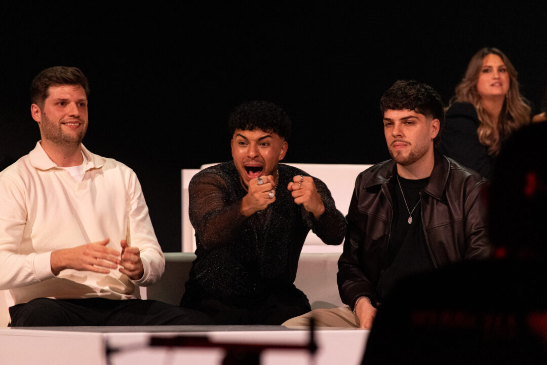 Artistas de la primera semifinal del Benidorm Fest 2026 durante el anuncio de los finalistas, Palau d’Esports l’Illa de Benidorm | Foto: Iván Trejo