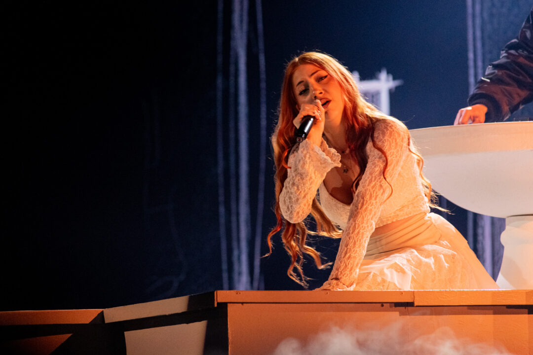 Tony Grox & LUCYCALYS en la primera semifinal del Benidorm Fest 2026, Palau d’Esports l’Illa de Benidorm | Foto: Iván Trejo