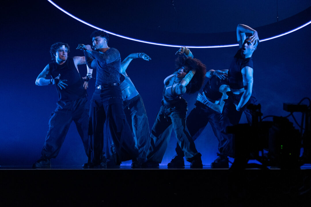 Kenneth en la primera semifinal del Benidorm Fest 2026, Palau d’Esports l’Illa de Benidorm | Foto: Iván Trejo