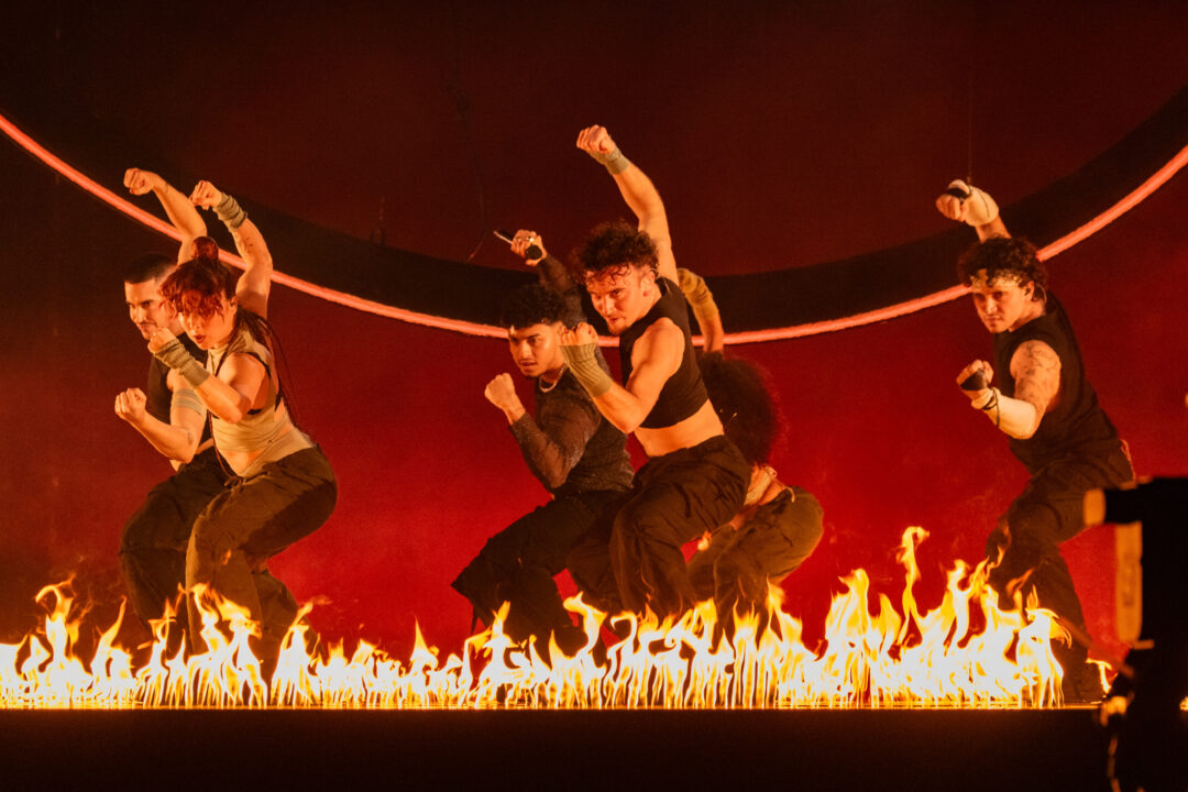 Kenneth en la primera semifinal del Benidorm Fest 2026, Palau d’Esports l’Illa de Benidorm | Foto: Iván Trejo