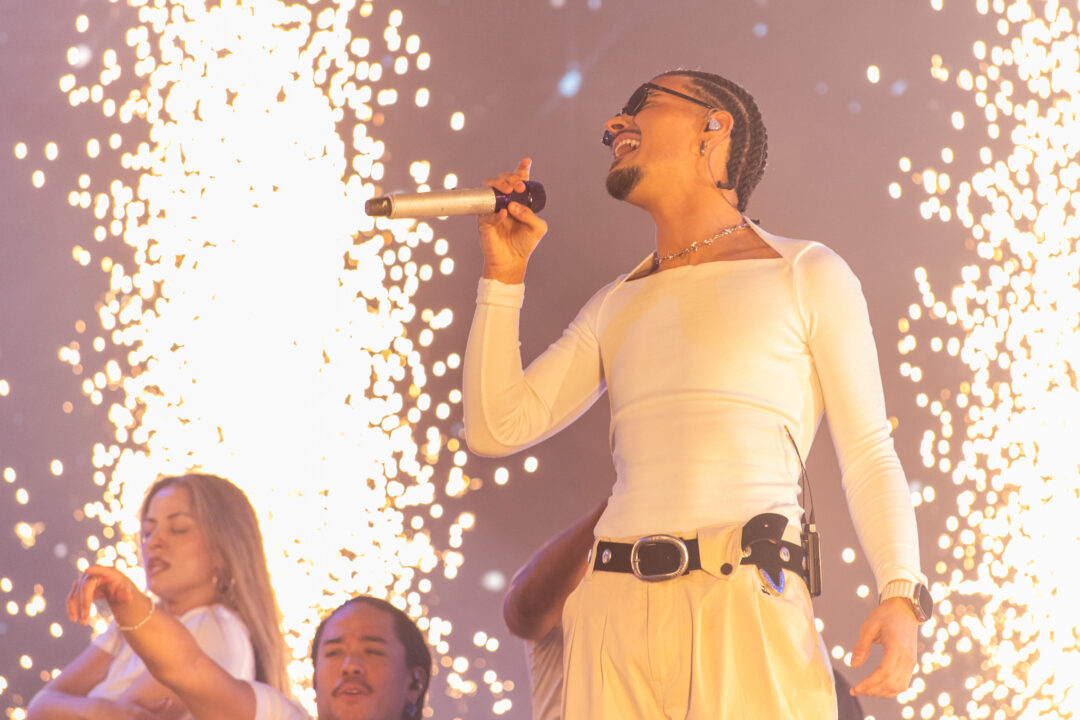 Abraham Mateo en la segunda semifinal del Benidorm Fest 2026, Palau d’Esports l’Illa de Benidorm | Foto: Iván Trejo