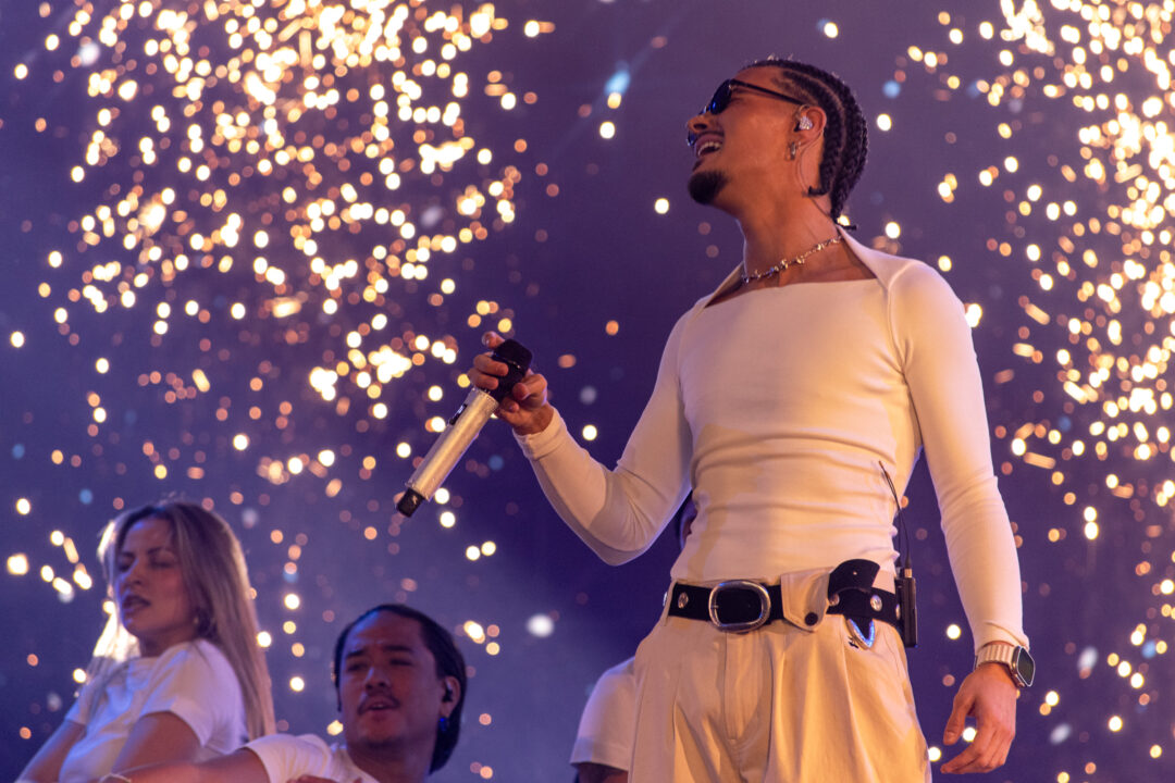 Abraham Mateo en la segunda semifinal del Benidorm Fest 2026, Palau d’Esports l’Illa de Benidorm | Foto: Iván Trejo