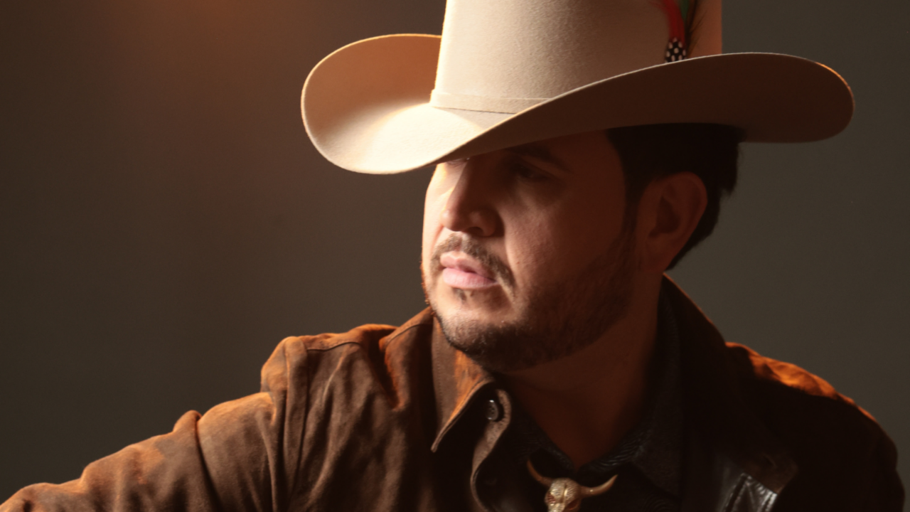 Edén Muñoz anuncia su primera gira en España con cinco conciertos en junio