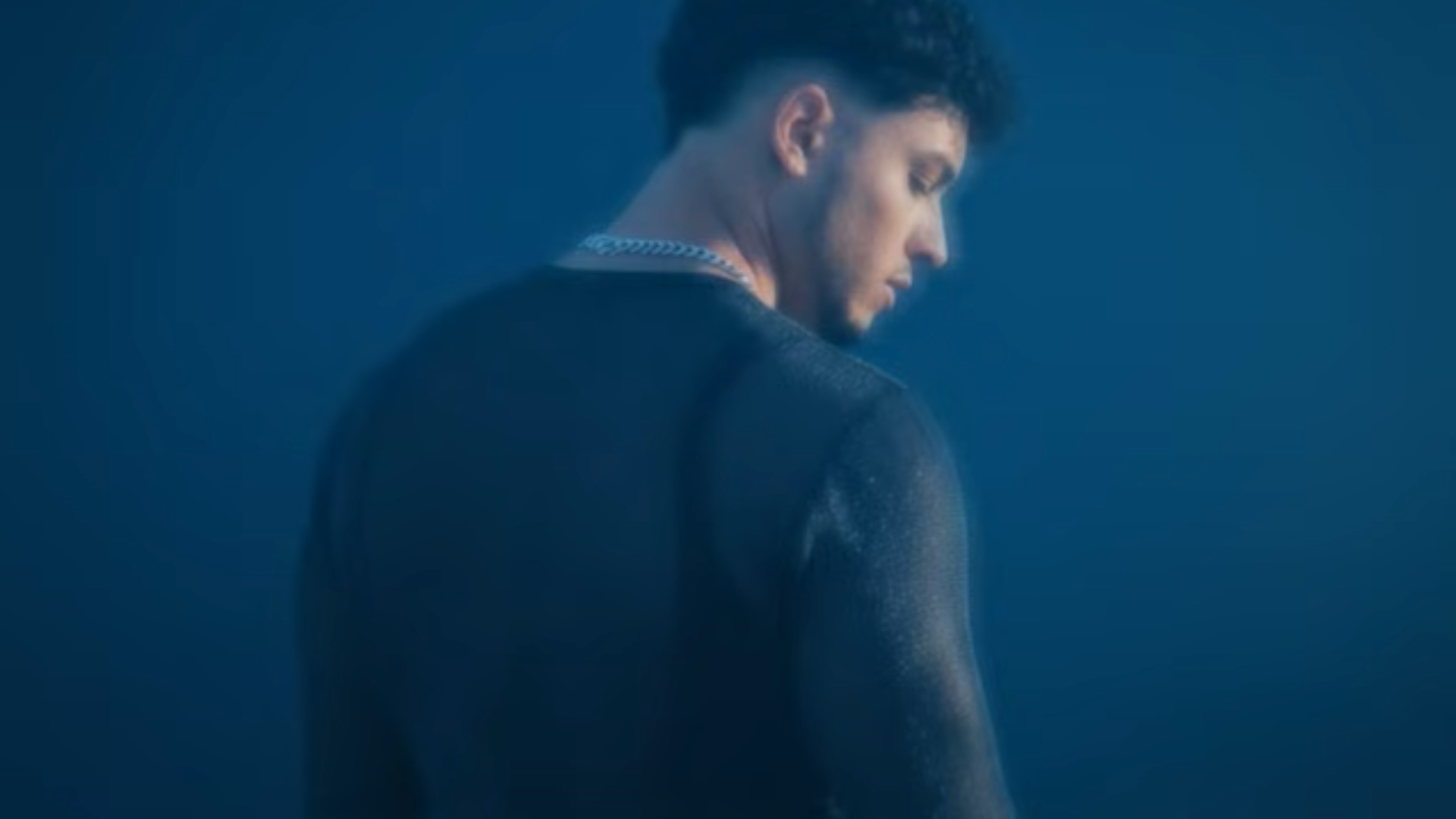 Portada de 'Favorita' | Kenneth