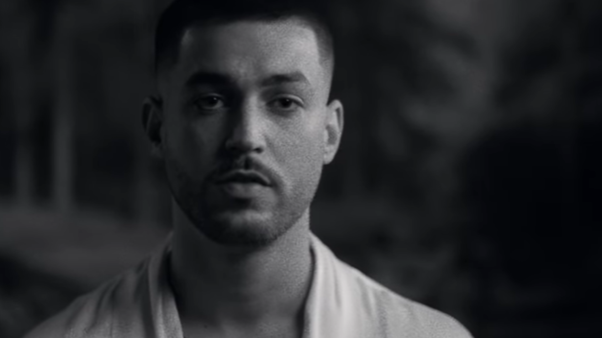 St. Pedro en el videoclip de 'Sin miedo a nada' | YouTube
