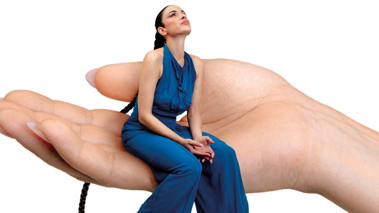 Blanca Paloma presenta «Sentaíta en la escalera», segundo adelanto de su disco ‘Trenza mía’