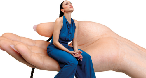 Blanca Paloma presenta «Sentaíta en la escalera», segundo adelanto de su disco ‘Trenza mía’