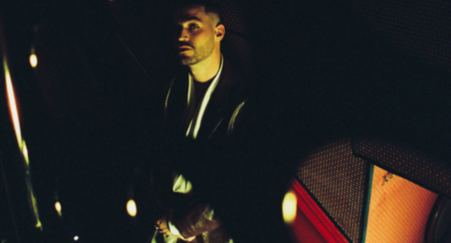 St. Pedro reinterpreta el famoso «Es por ti» de Juanes en clave bachata, como una emotiva oda al amor