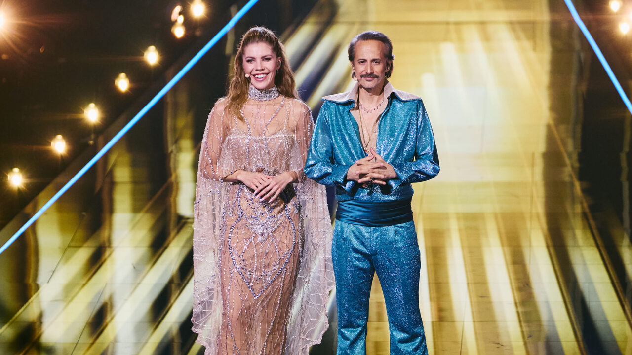 Victoria Swarovski y Michael Ostrowski, presentadores del Festival de Eurovisión 2026 | Imagen: Alma Bengtsson - EBU