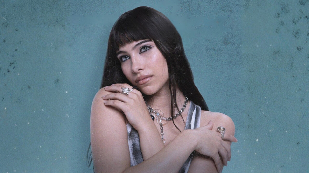 Melani presenta Oniria, su primer EP donde recorre las distintas capas de su identidad