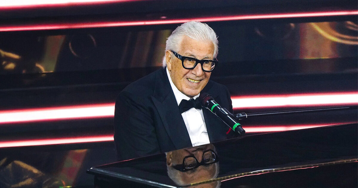 Peppino di Capri en el Festival de Sanremo 2023 | Imagen: RAI