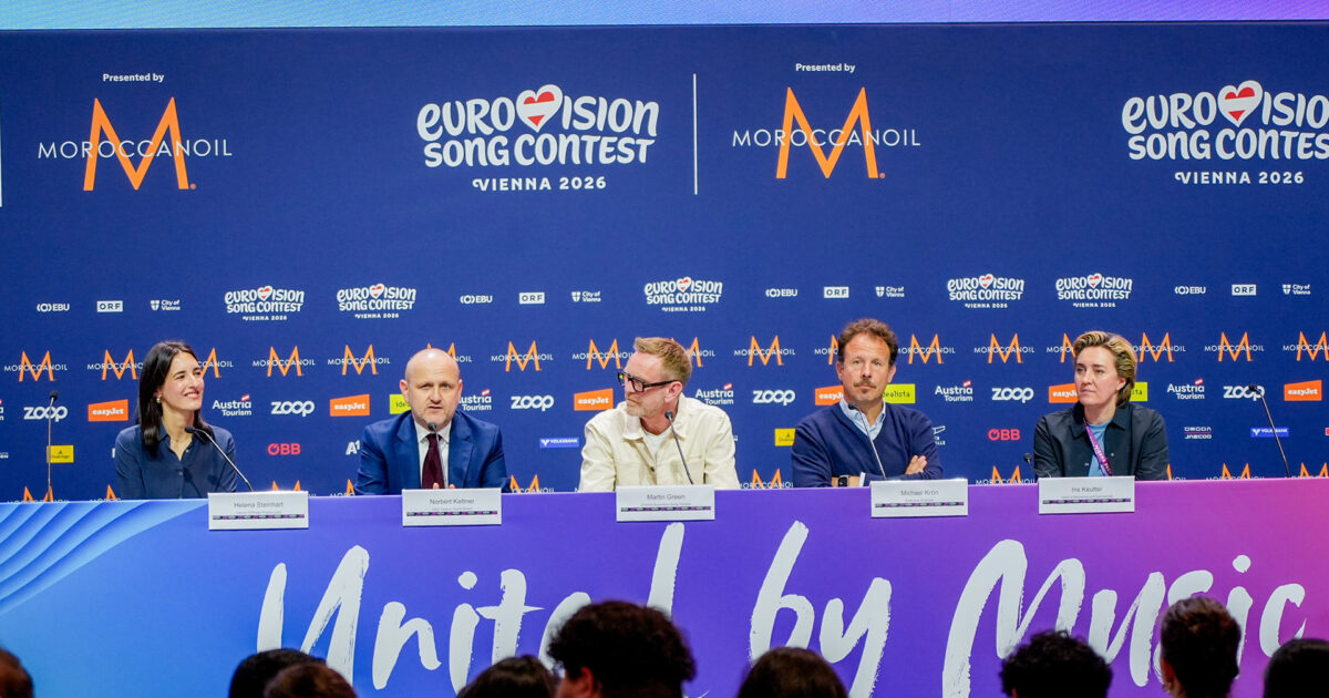 Helena Steinhart, Norbert Kettner, Martin Green, Michael Krön e Iris Keutter en una rueda de prensa durante el Festival de Eurovisión 2026 en Viena (Austria) | Imagen: Roman Zach-Kiesling - ORF