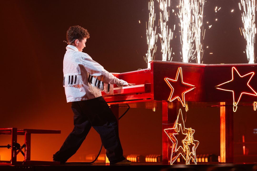 Alec Burette (Francia) en su primer ensayo individual en el Festival de Eurovisión Junior 2026 | Imagen: Corinne Cumming - EBU