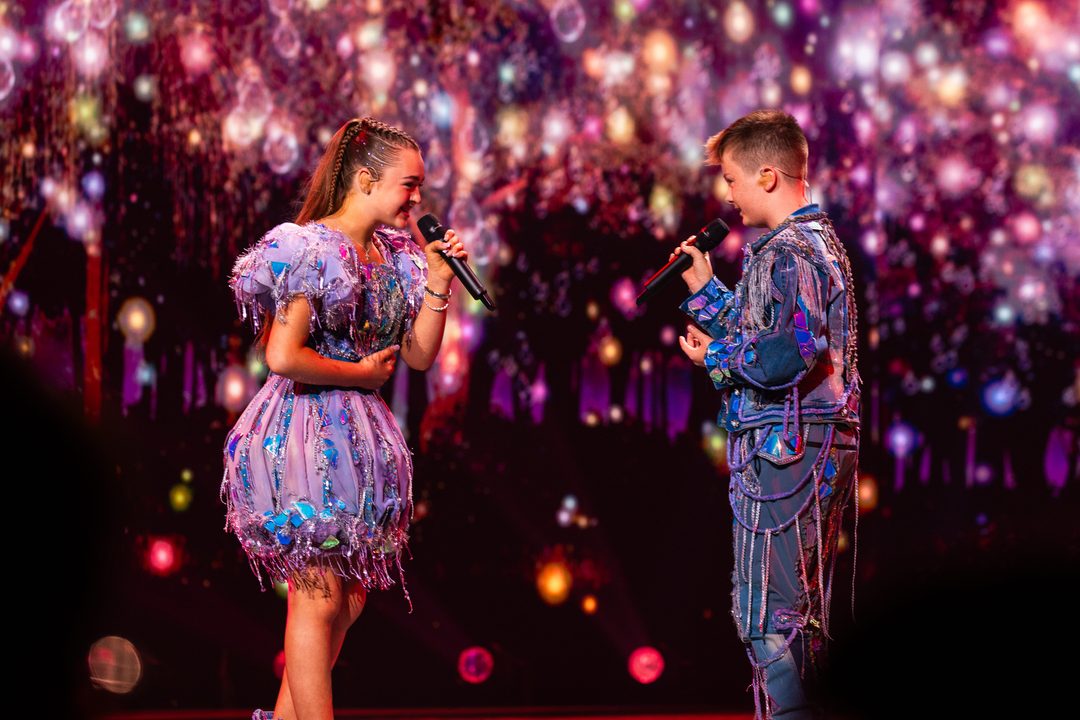 Caleb Kirwan & Naomi Gribben, representantes de Irlanda en el Festival de Eurovisión Junior 2026 | Imagen: Corinne Cumming - EBU