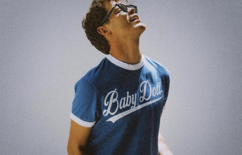Jamie Miller, en una imagen promocional de «Babydoll» | Imagen: Universal Music Spain