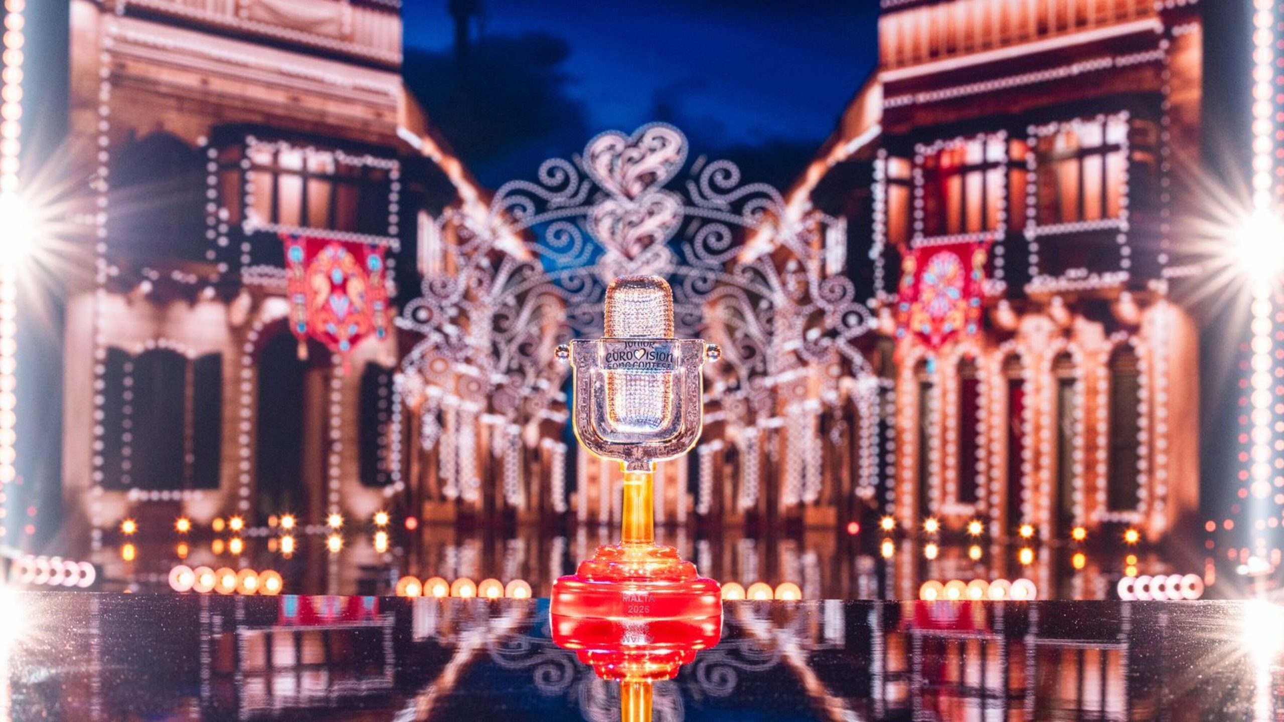 ¡El trofeo ha llegado a Ta’ Qali! Esta noche, ensayo general de Eurovisión Junior 2026 en el que votan los jurados nacionales